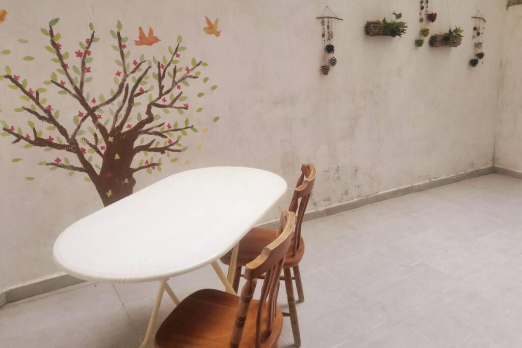 3+1 , Historical Elevator, Warm House Next To Sea Apartment İzmir Luaran gambar