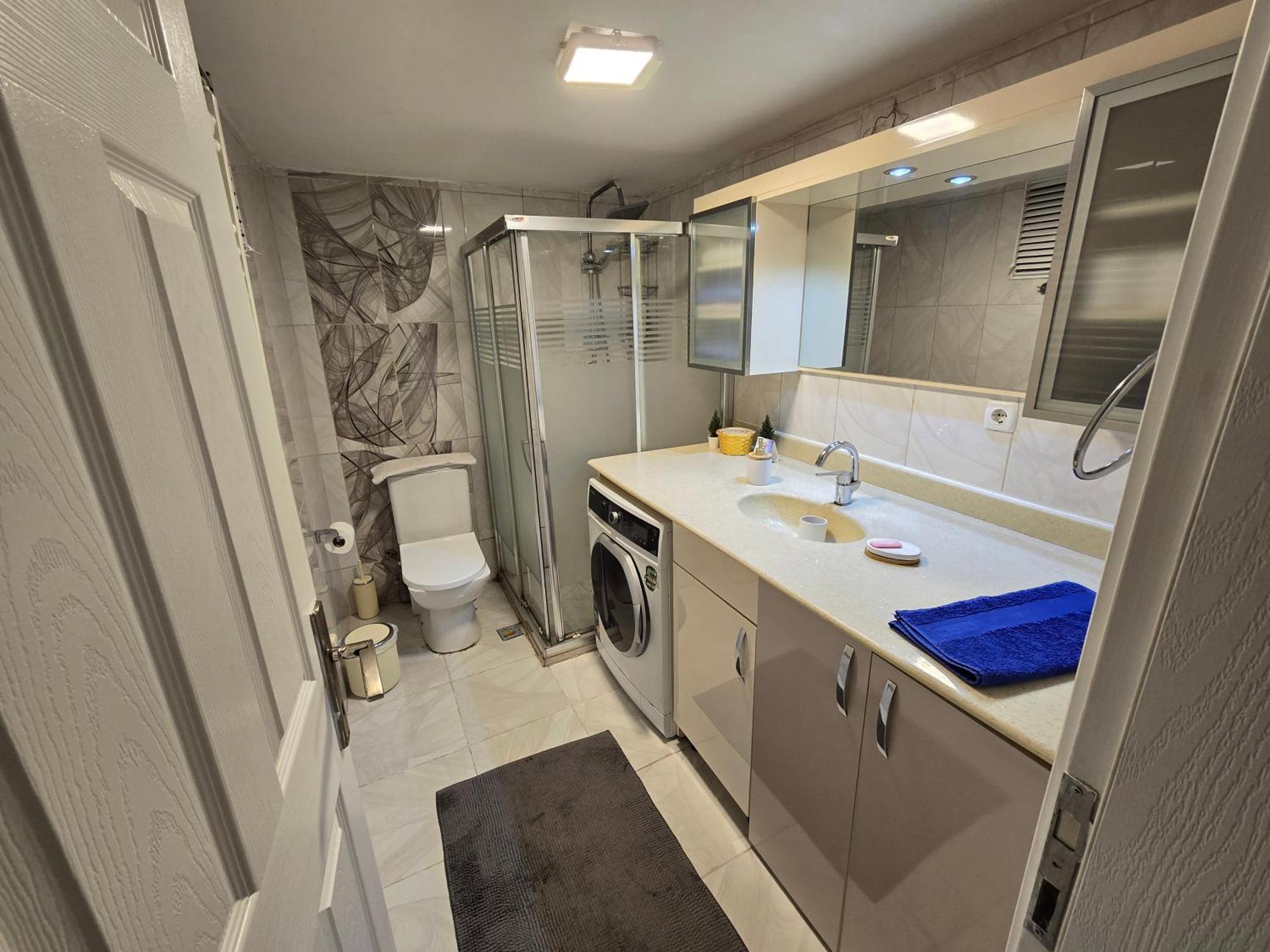 3+1 , Historical Elevator, Warm House Next To Sea Apartment İzmir Luaran gambar